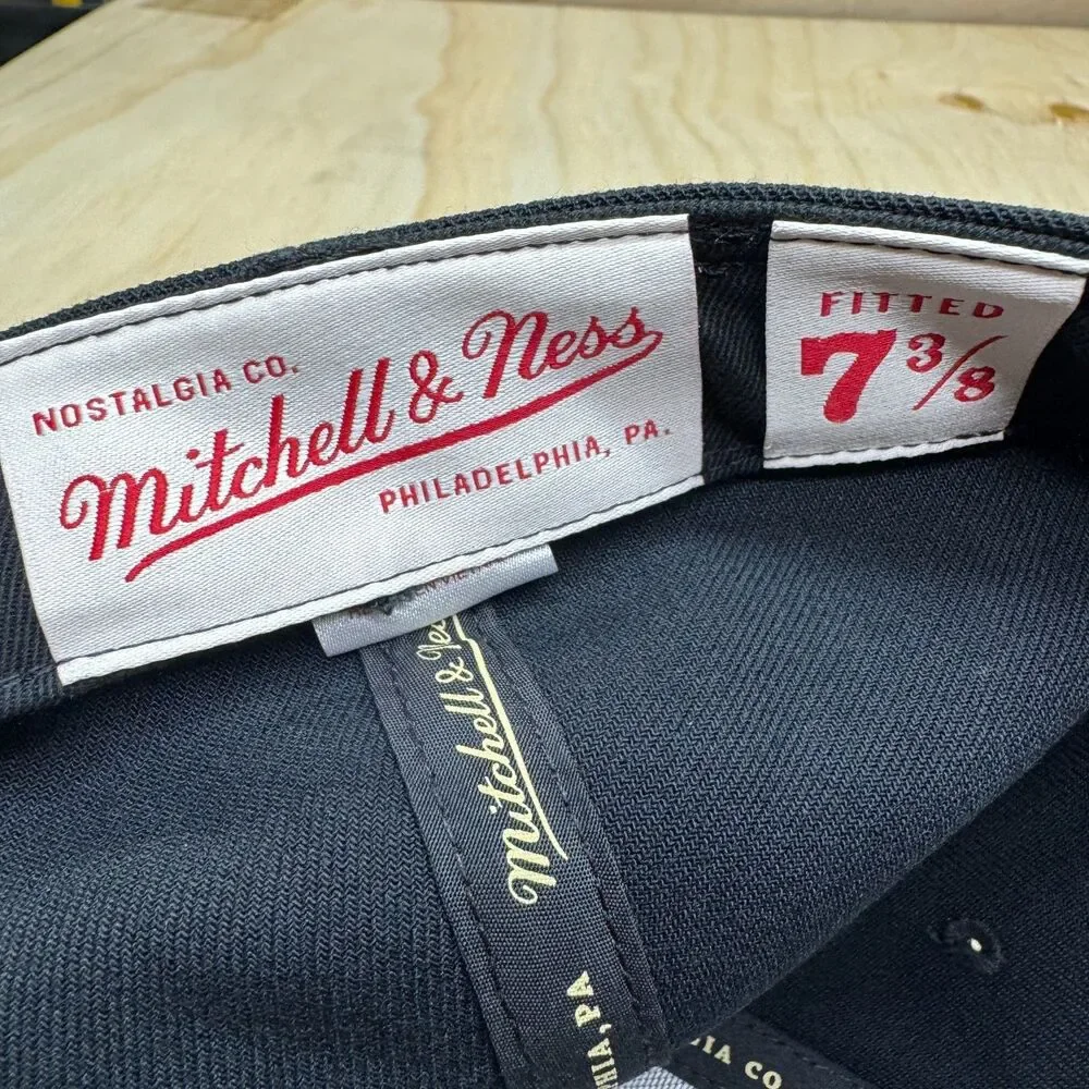 Mitchell & Ness new las